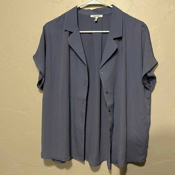 NWOT Maurice’s Blue Collared Blouse - Picture 1 of 2